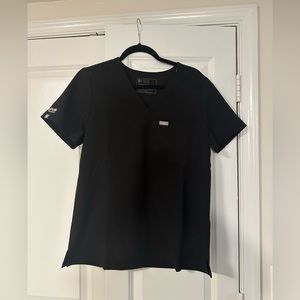 FIGs Caterina one pocket Scrub Top